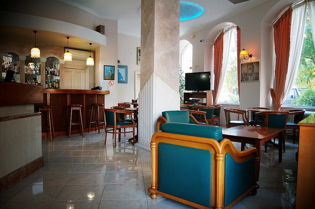 Diethnes Larissa Exterior foto